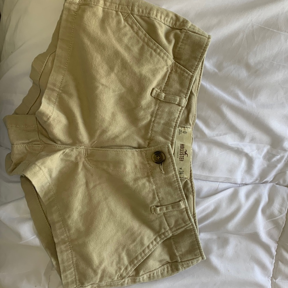Hollister shorts light tan size 0